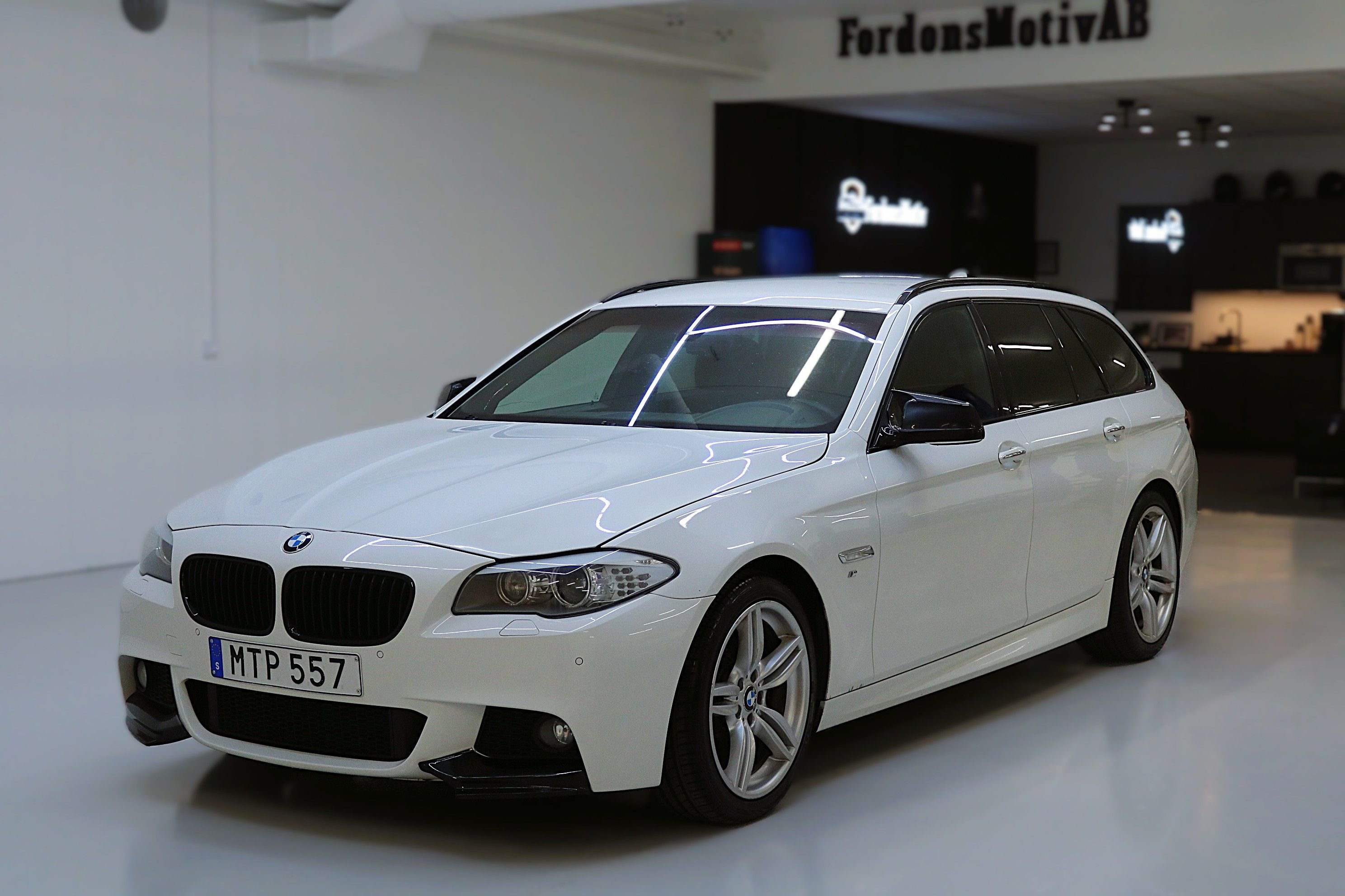 BMW 520d Touring Steptronic, 8-trinn, 184hk, 2012