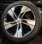 Komplett uppsättning vinterhjul 18 Volvo V60 CC dubbfria MS