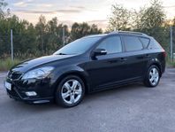 Kia Ceed cee'd_sw 1.6 CRDi ECO Euro 5 Ny Servad 1 Ägare
