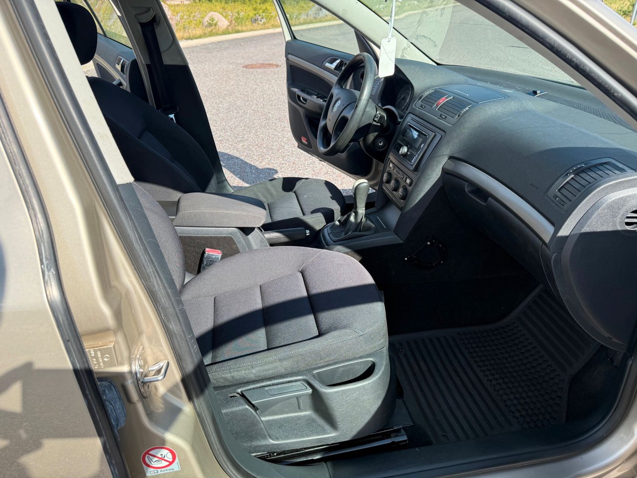 Škoda Octavia 1.6 MPI Manuell, 102hk, 2005