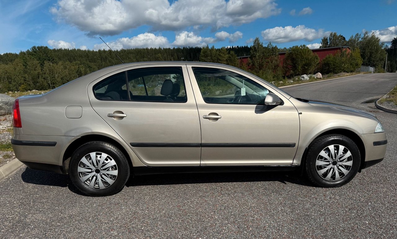 Škoda Octavia 1.6 MPI Manuell, 102hk, 2005