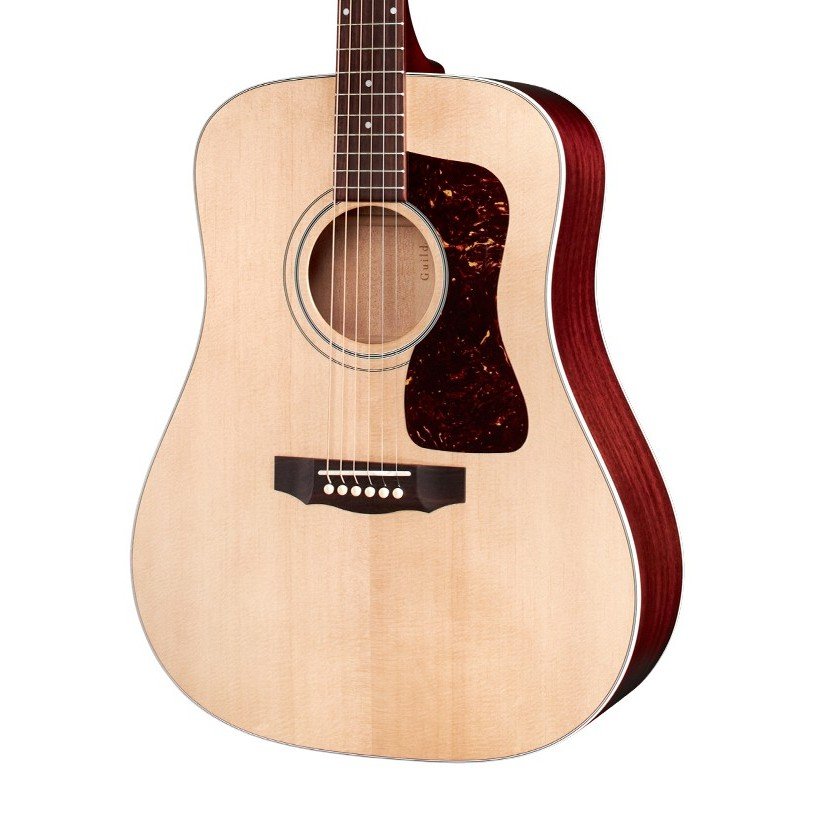 Guild D-40 Standard - Made in...