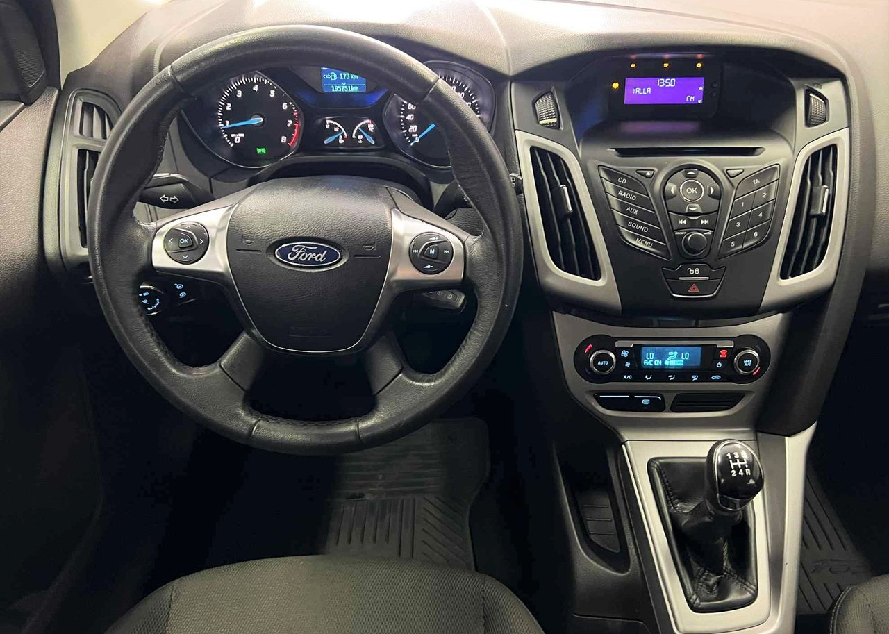 Ford Focus Combi 1.6 Ti-VCT Flexifuel Manual, 120hp, 2012