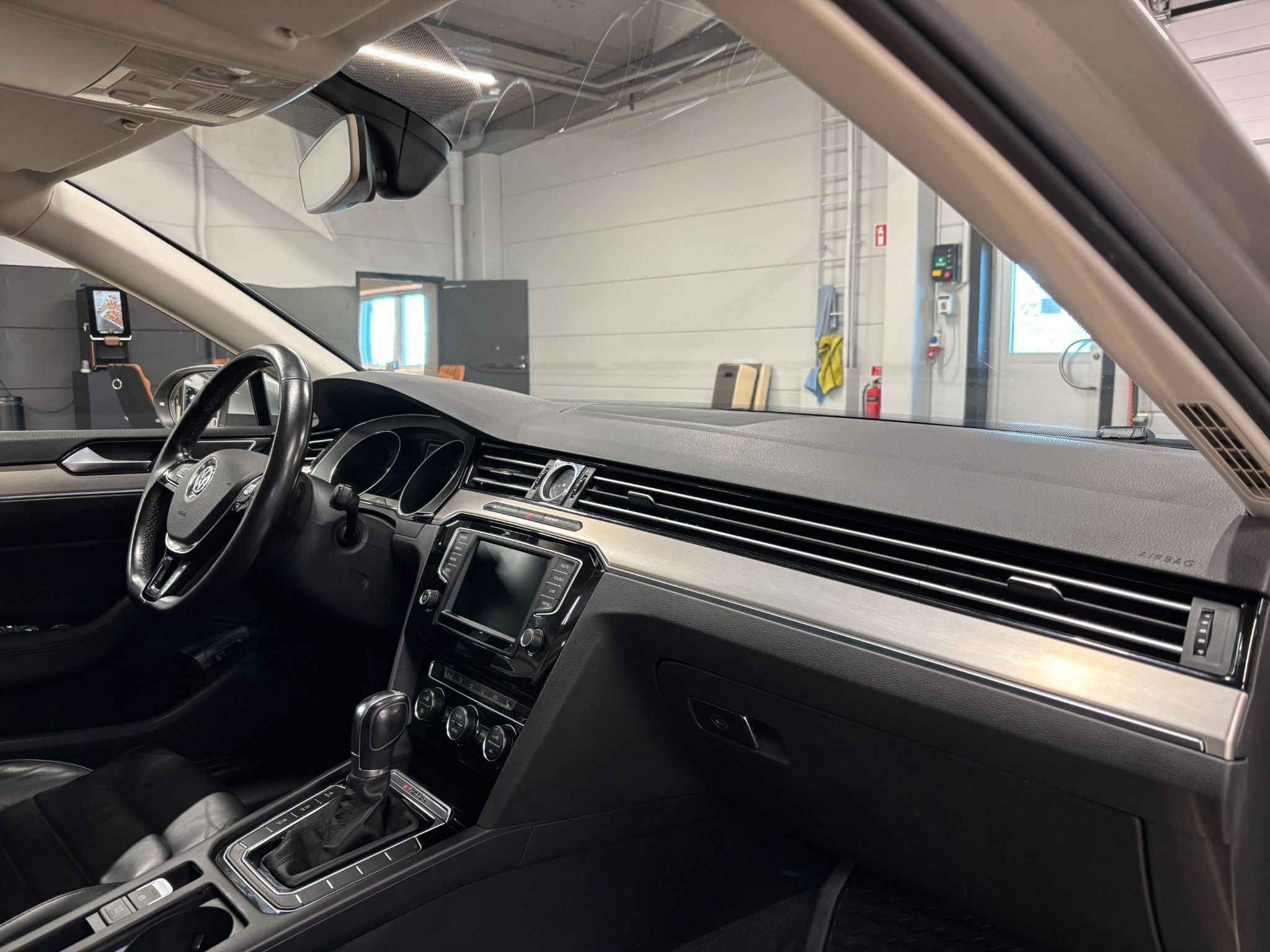 Volkswagen Passat Variant 2.0 TDI DPF SCR BMT 4Motion DSG Sequential, 240hp, 2016