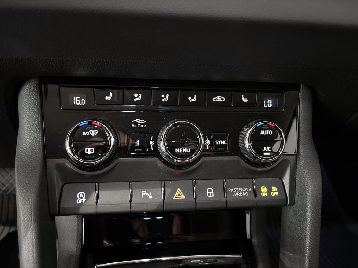 Škoda Karoq 1.5 TSI DSG Sequential, 150hp, 2023