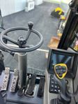 YANMARK B75W HJULGRÄVARE MED SKOPPAKET OCH TILTROTATOR EC209