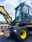 YANMARK B75W HJULGRÄVARE MED SKOPPAKET OCH TILTROTATOR EC209