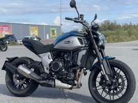 CFMOTO 700CL-X HERITAGE