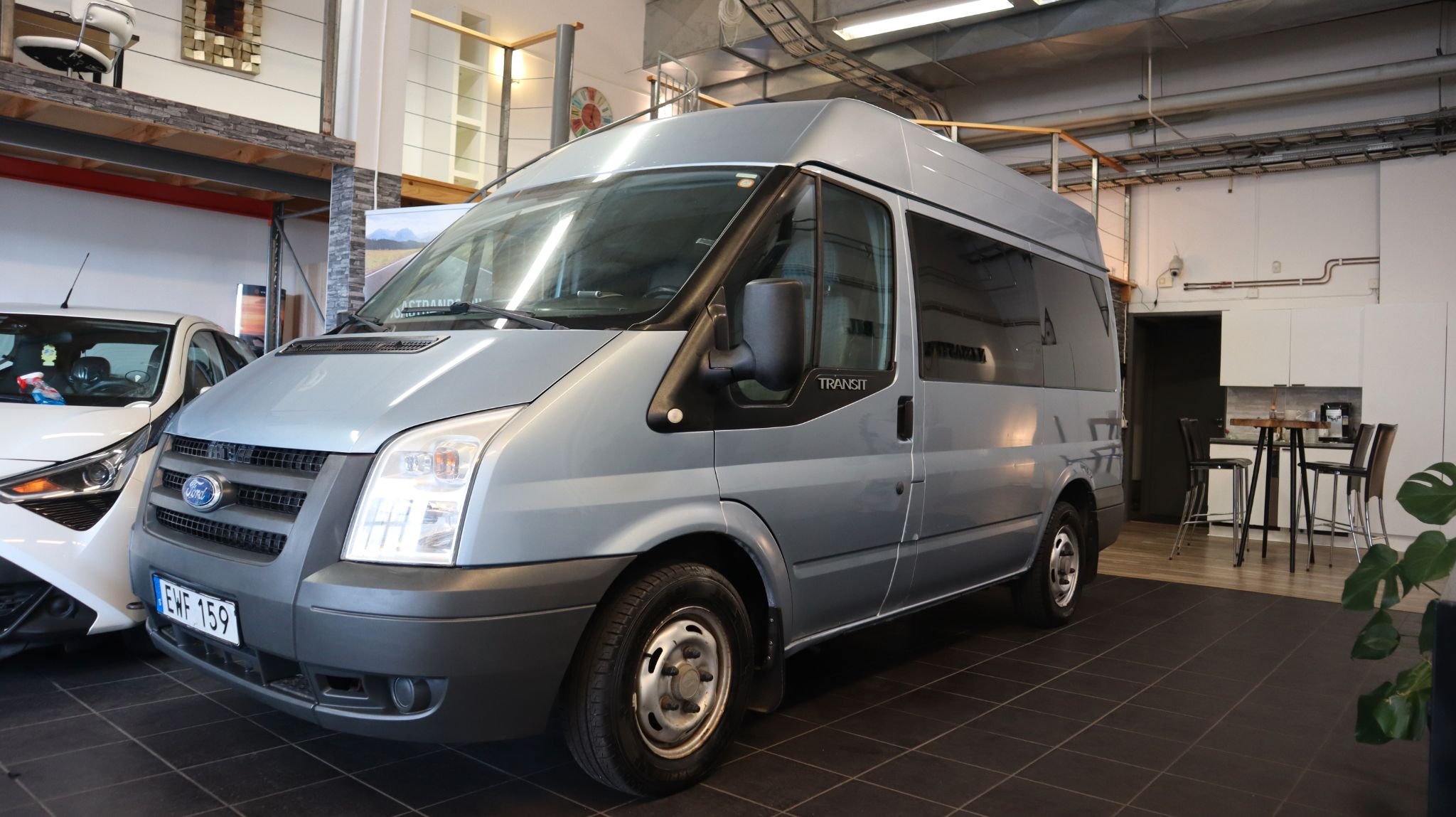 Ford Transit T300 Combi 2.2 TDCi Manuell, 5-trinn, 85hk, 2009