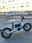 El-moped via auktion