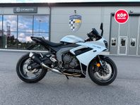 Triumph 660 Daytona Akrapovic Helsystem - Köp Online