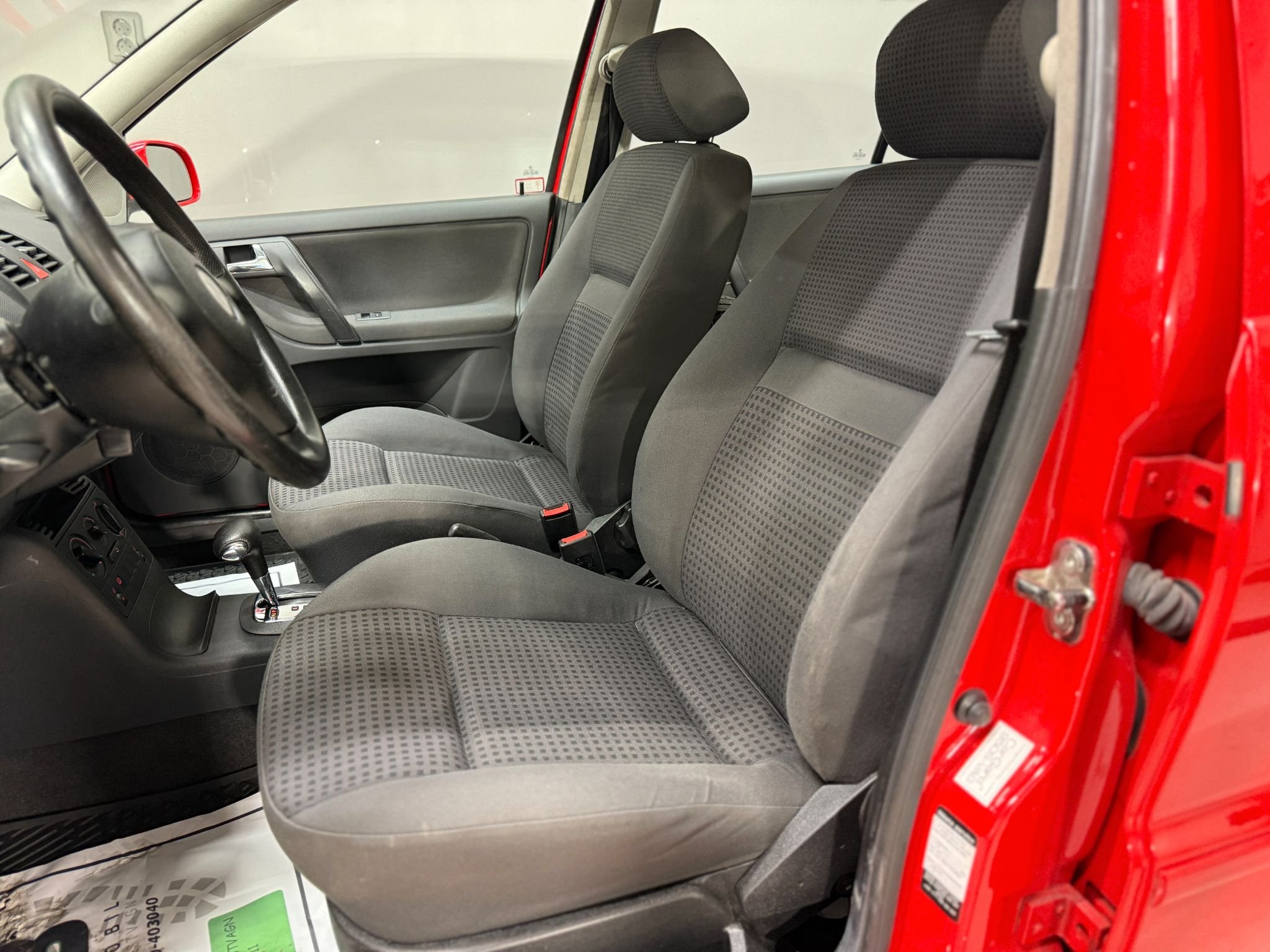 Volkswagen Polo 5-door 1.4 Automatic, 60hp, 2001