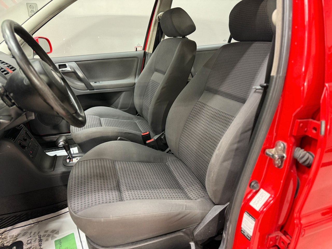 Volkswagen Polo 5-door 1.4 Automatic, 60hp, 2001