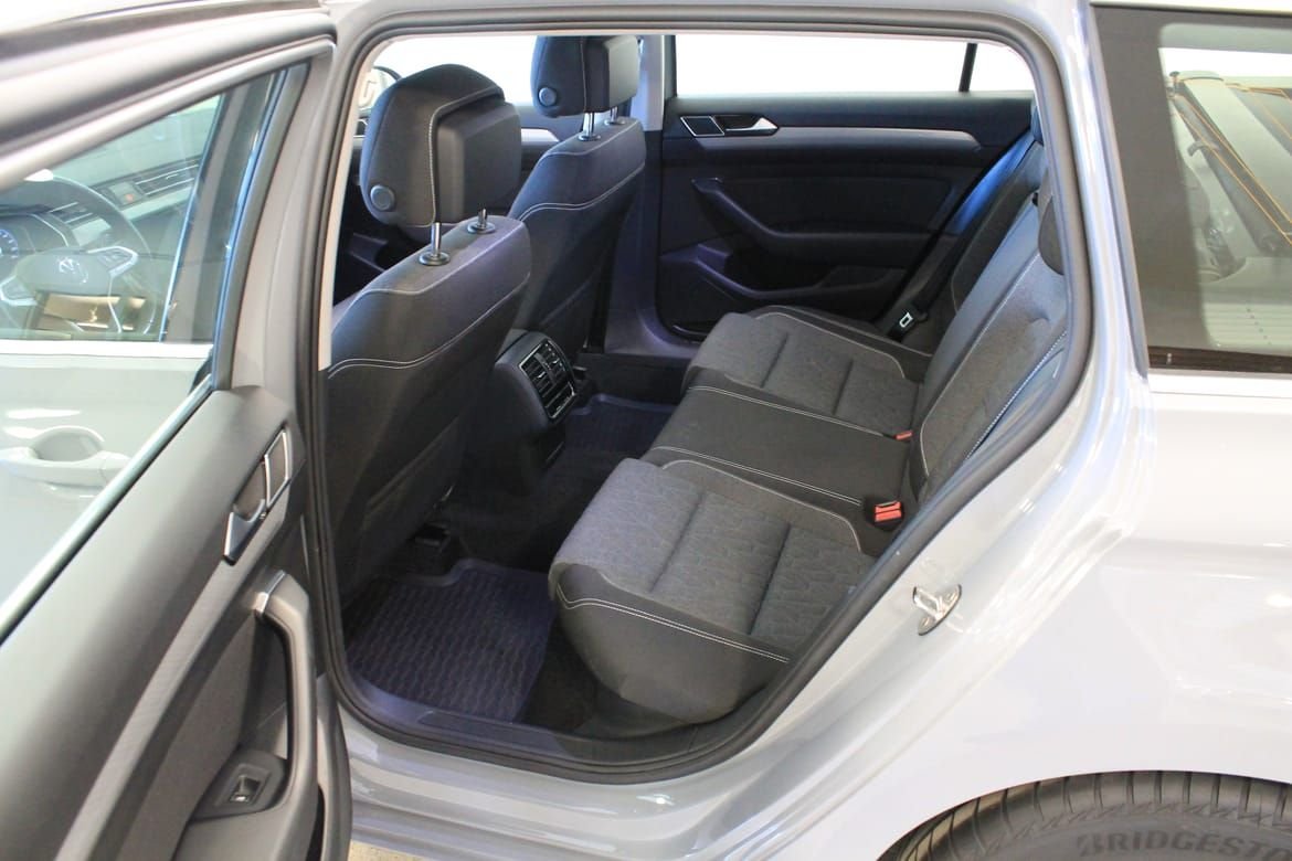 Volkswagen Passat Sportscombi 1.5 TSI ACT OPF DSG Sekventiell, 150hk, 2024