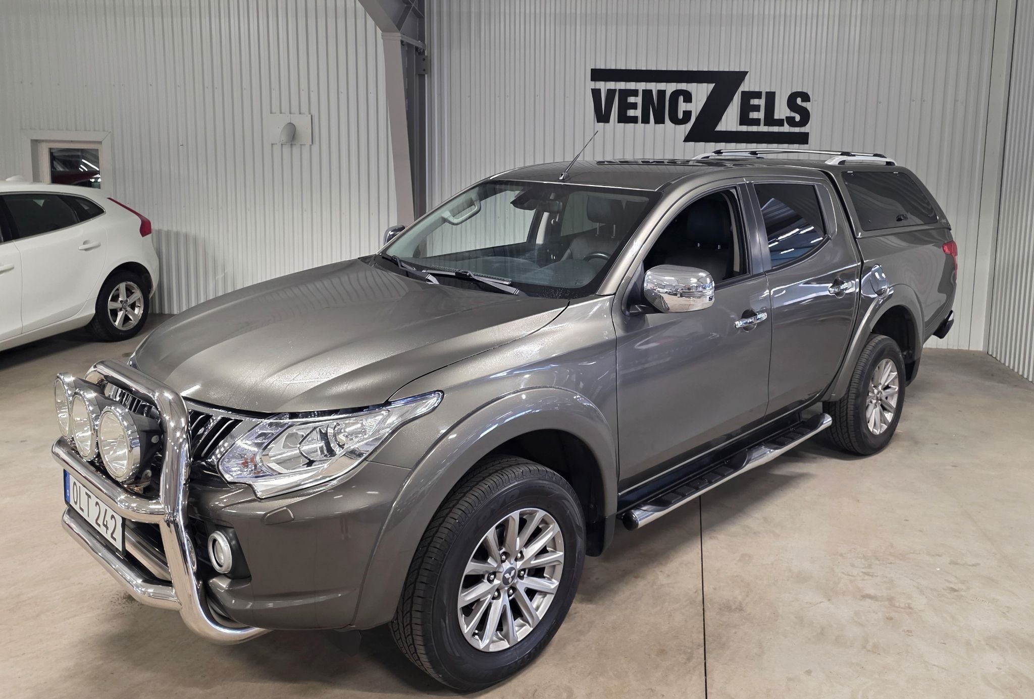 Mitsubishi L200 Dubbelhytt 2.4 DI-D MIVEC SS-4WD-II Automatisk, 181hk, 2016