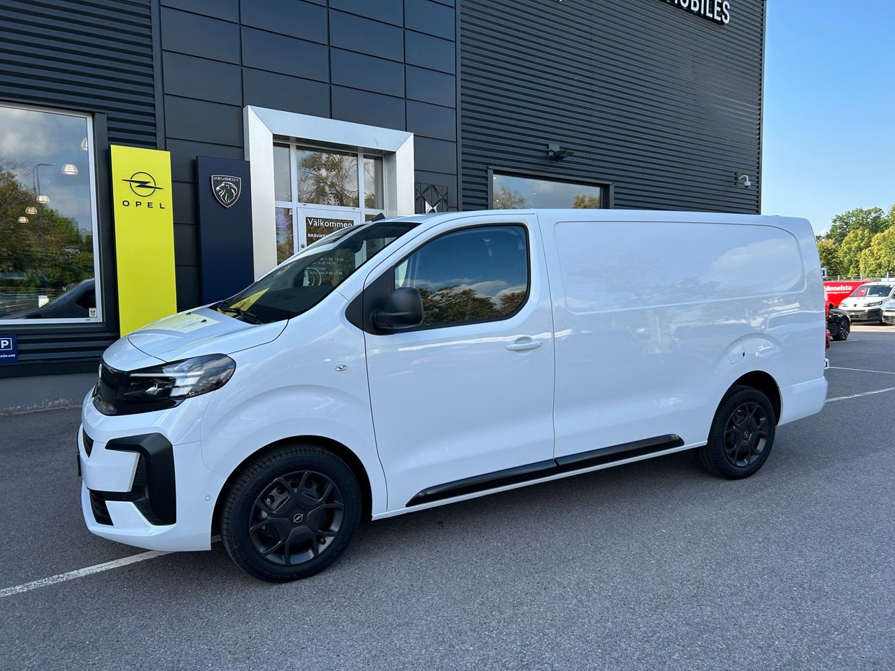 Opel Vivaro L3 ELIT 180 hk AU...