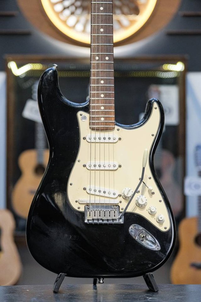 2006 Fender VG Stratocaster b...