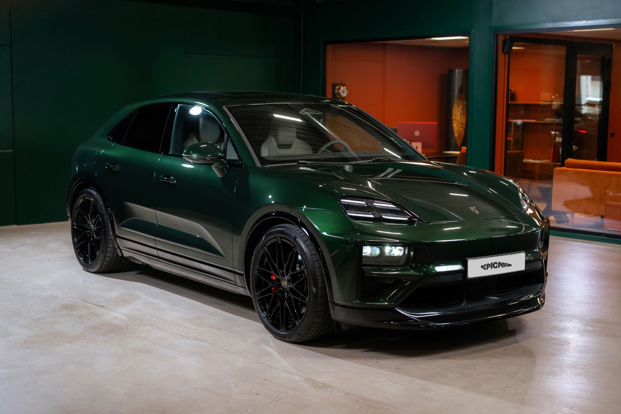 Porsche Macan Turbo Electric, 585hp, 2024
