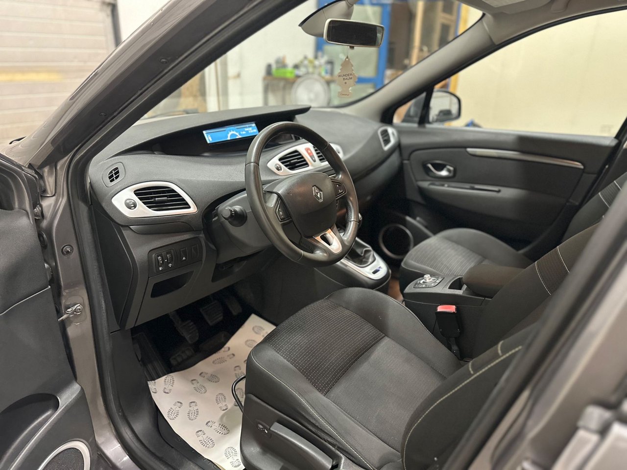 Renault Grand Scénic 1.9 dCi Manuell, 130hk, 2010