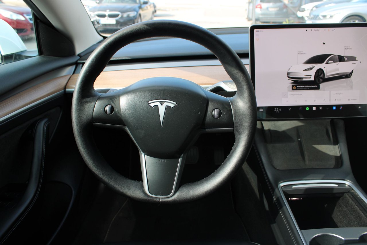 Tesla Model 3 Long Range AWD, 440ps, 2023