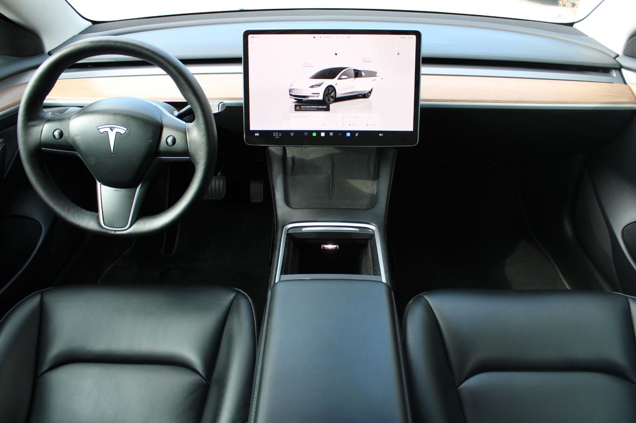 Tesla Model 3 Long Range AWD, 440ps, 2023