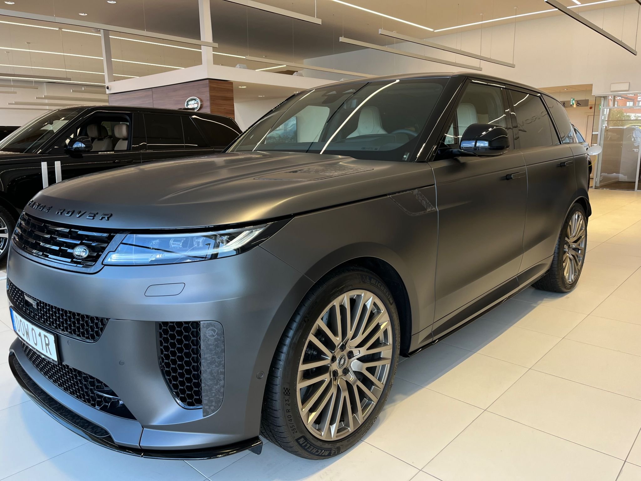Land Rover Range Rover Sport SV Automatic, 635hp, 2025