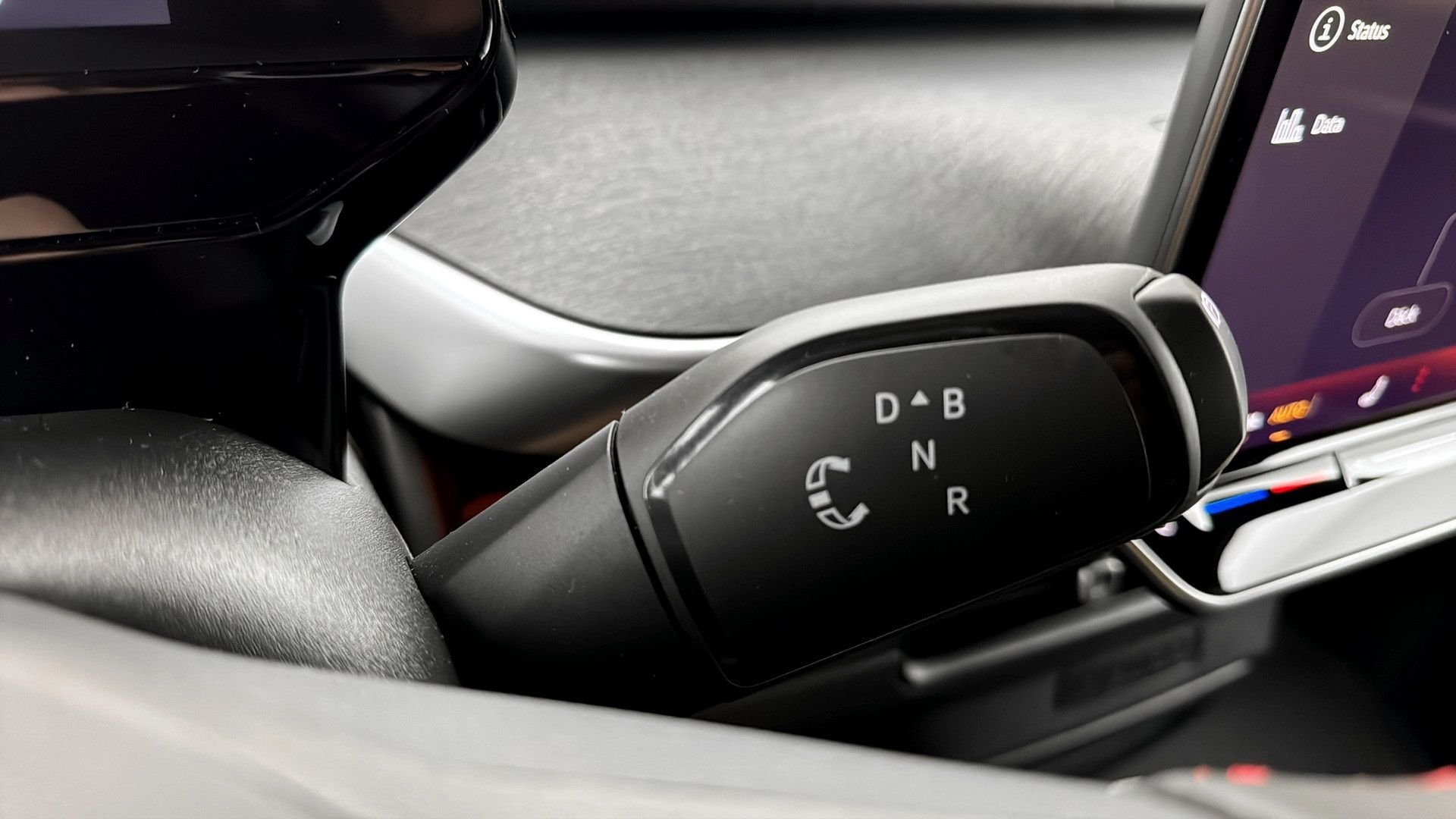 Volkswagen ID. Buzz GTX LWB, 340hp, 2025