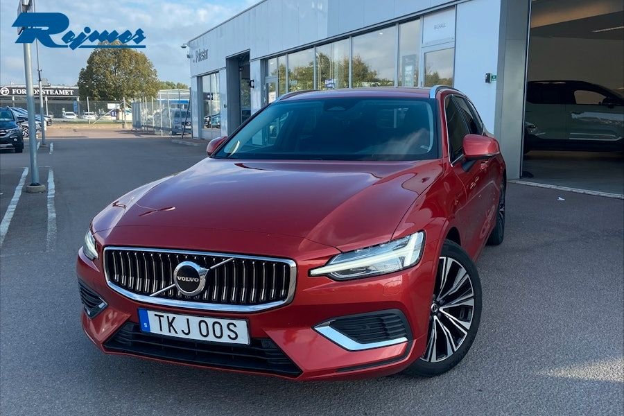 Volvo V60 Recharge T6 AWD Geartronic, 350hk, 2023