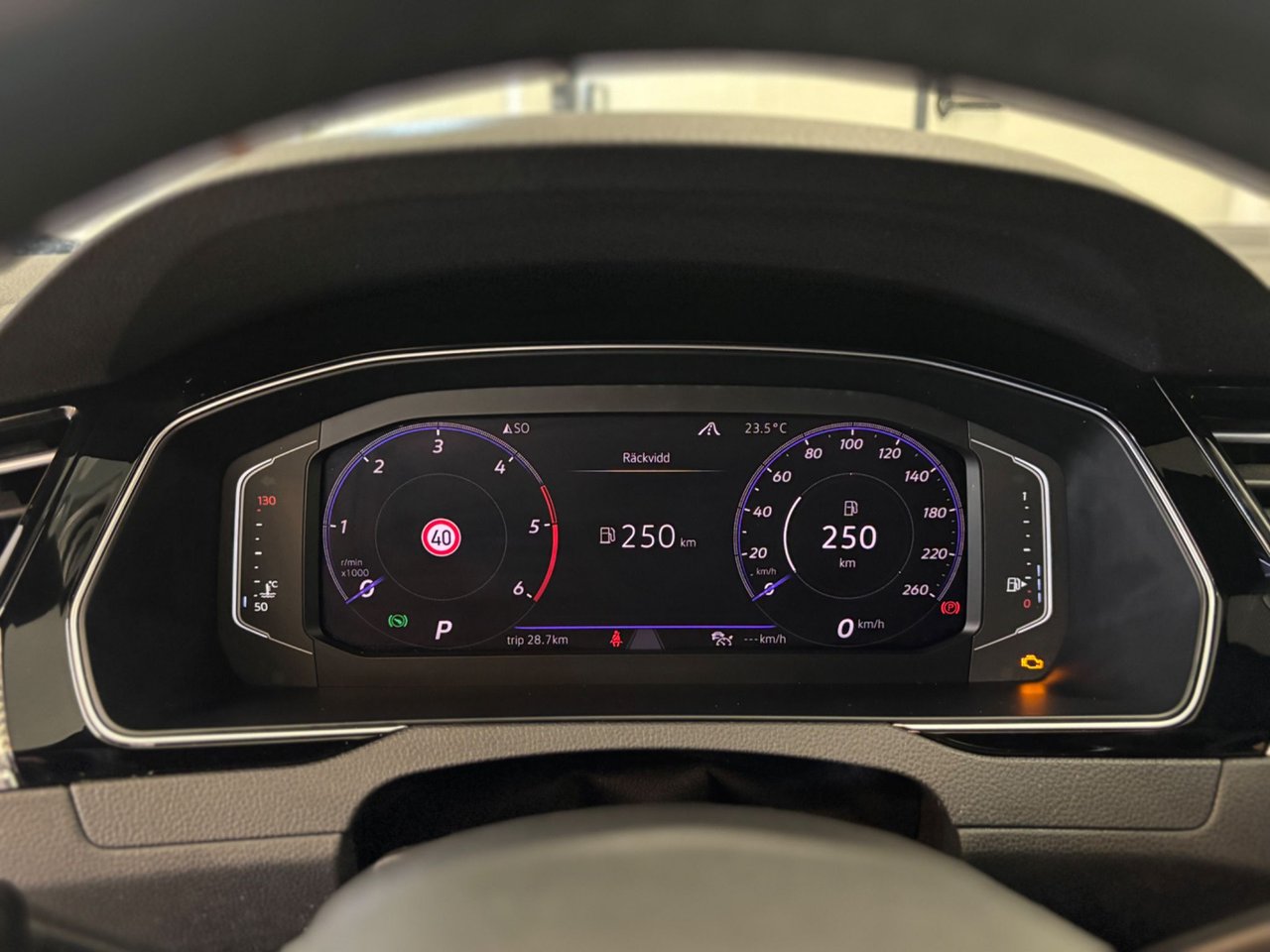 Volkswagen Passat Sportscombi 2.0 TDI DPF SCR 4Motion DSG Sekventiell, 240hk, 2020