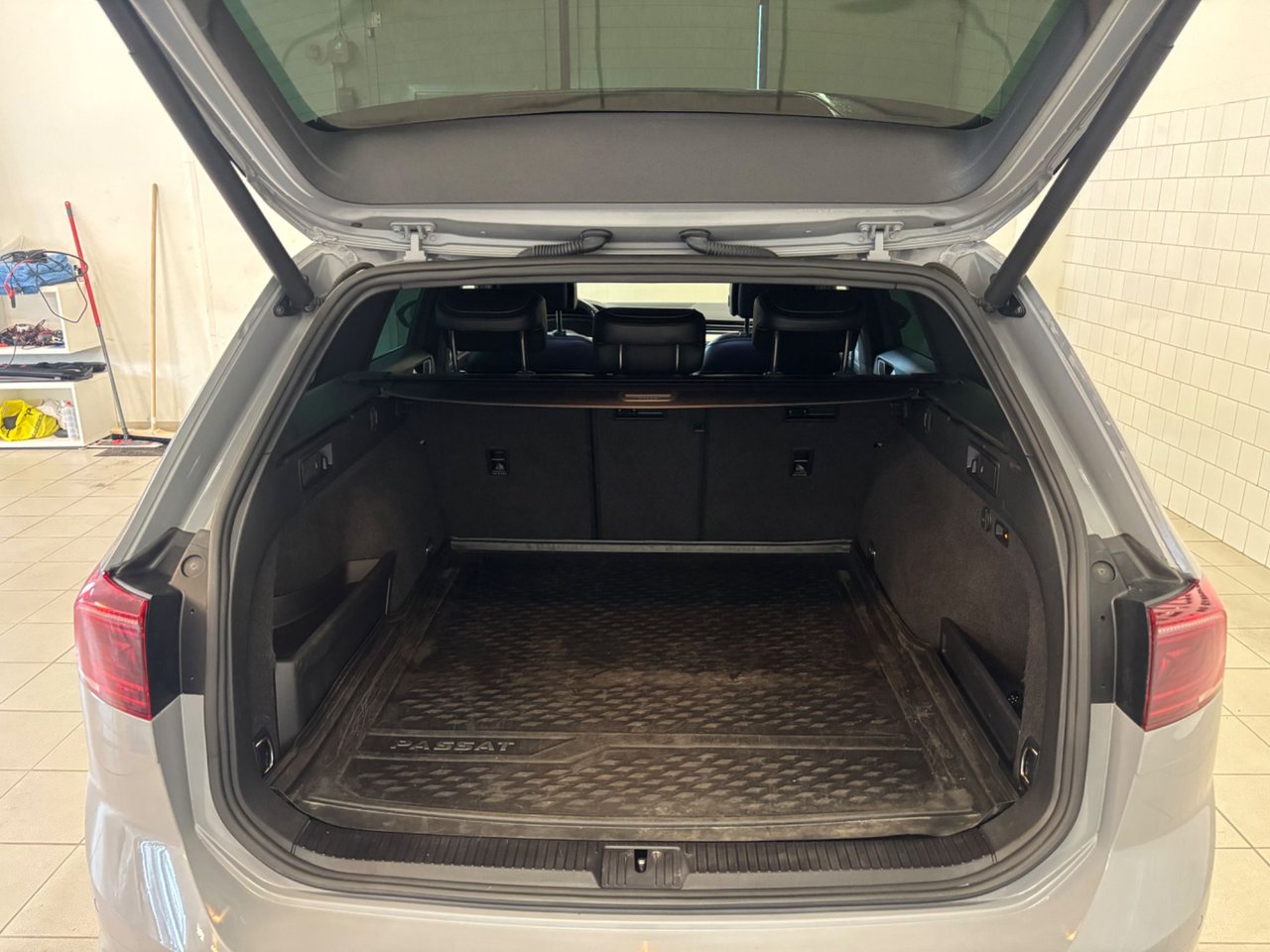 Volkswagen Passat Sportscombi 2.0 TDI DPF SCR 4Motion DSG Sekventiell, 240hk, 2020