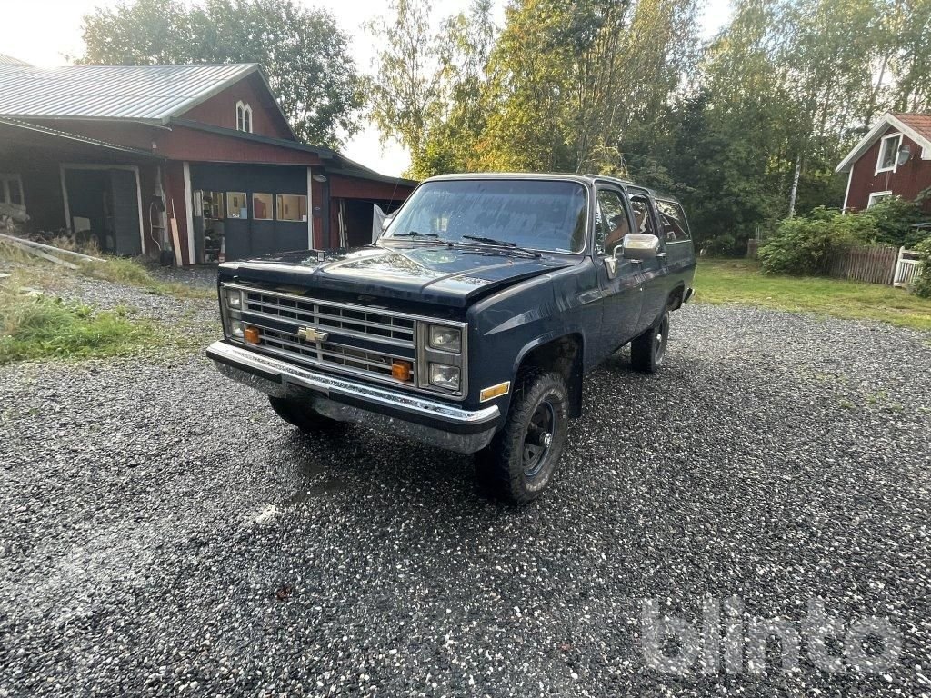 Chevrolet K10 Suburban 6.2 V8 4WD Hydra-Matic, 132hp, 1986