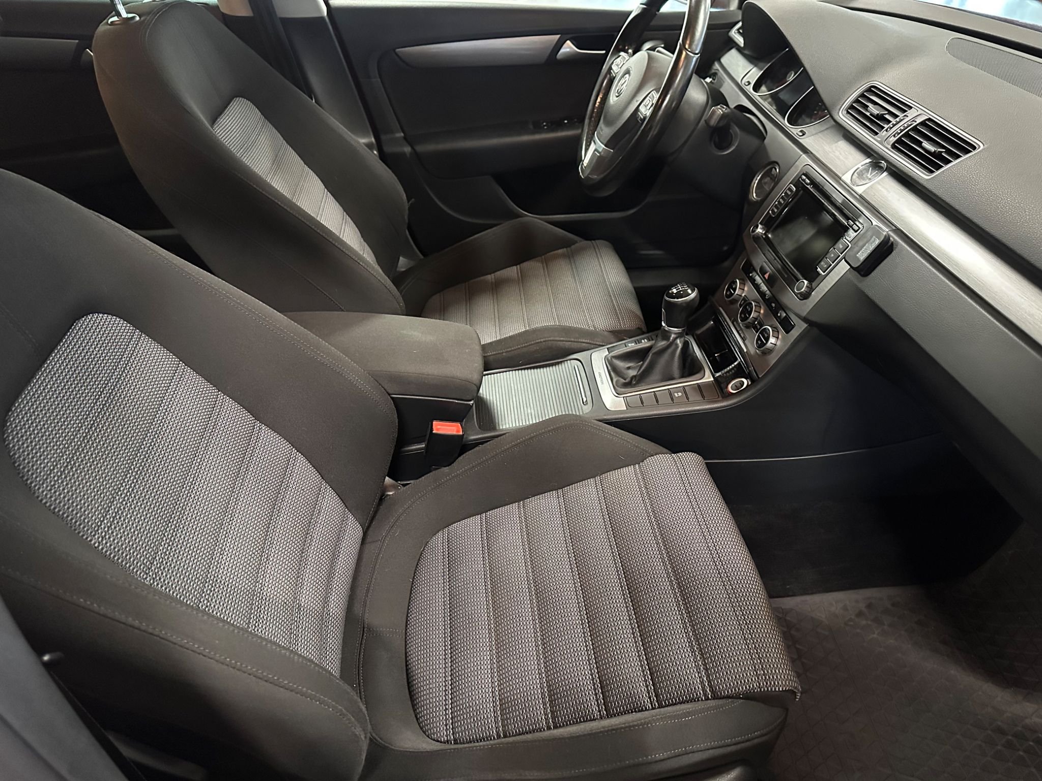 Volkswagen Passat Variant 2.0 TDI DPF BMT 4Motion Manuell, 140hk, 2015