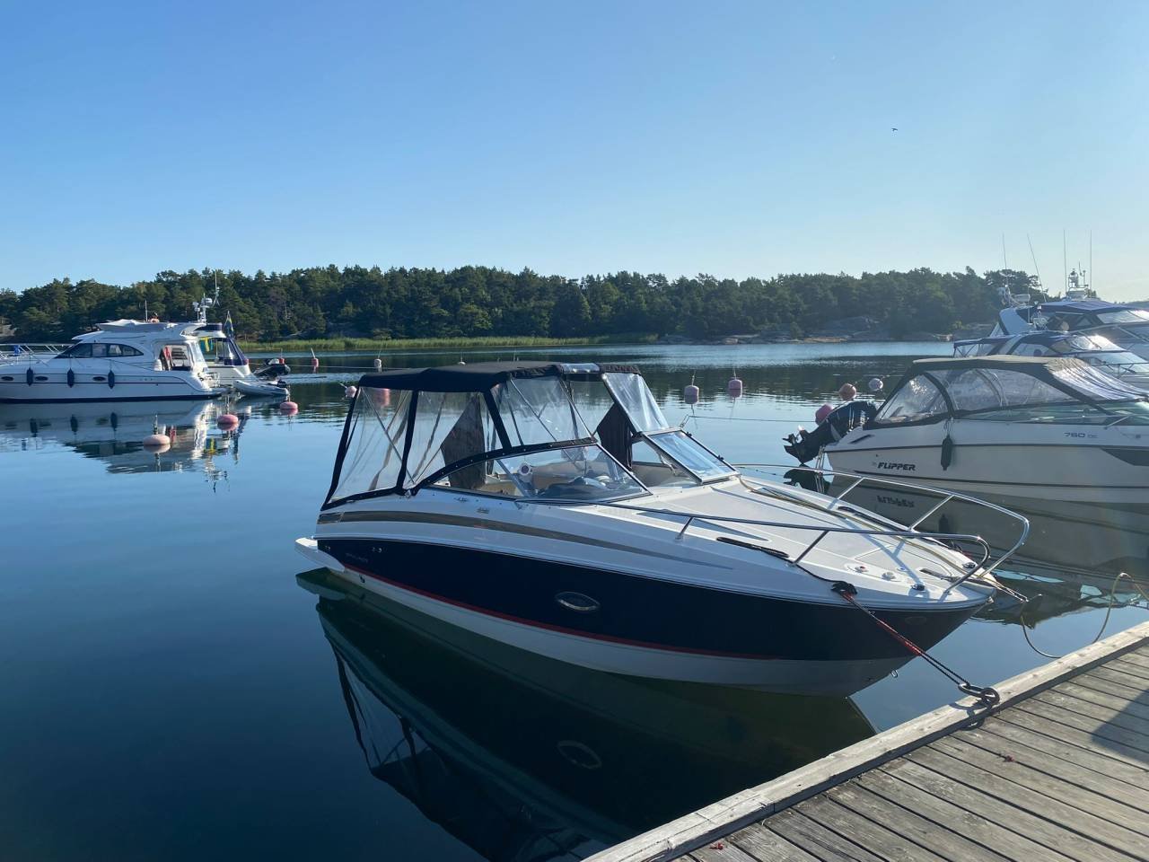 Bayliner 742 DC 2016 Se spec!