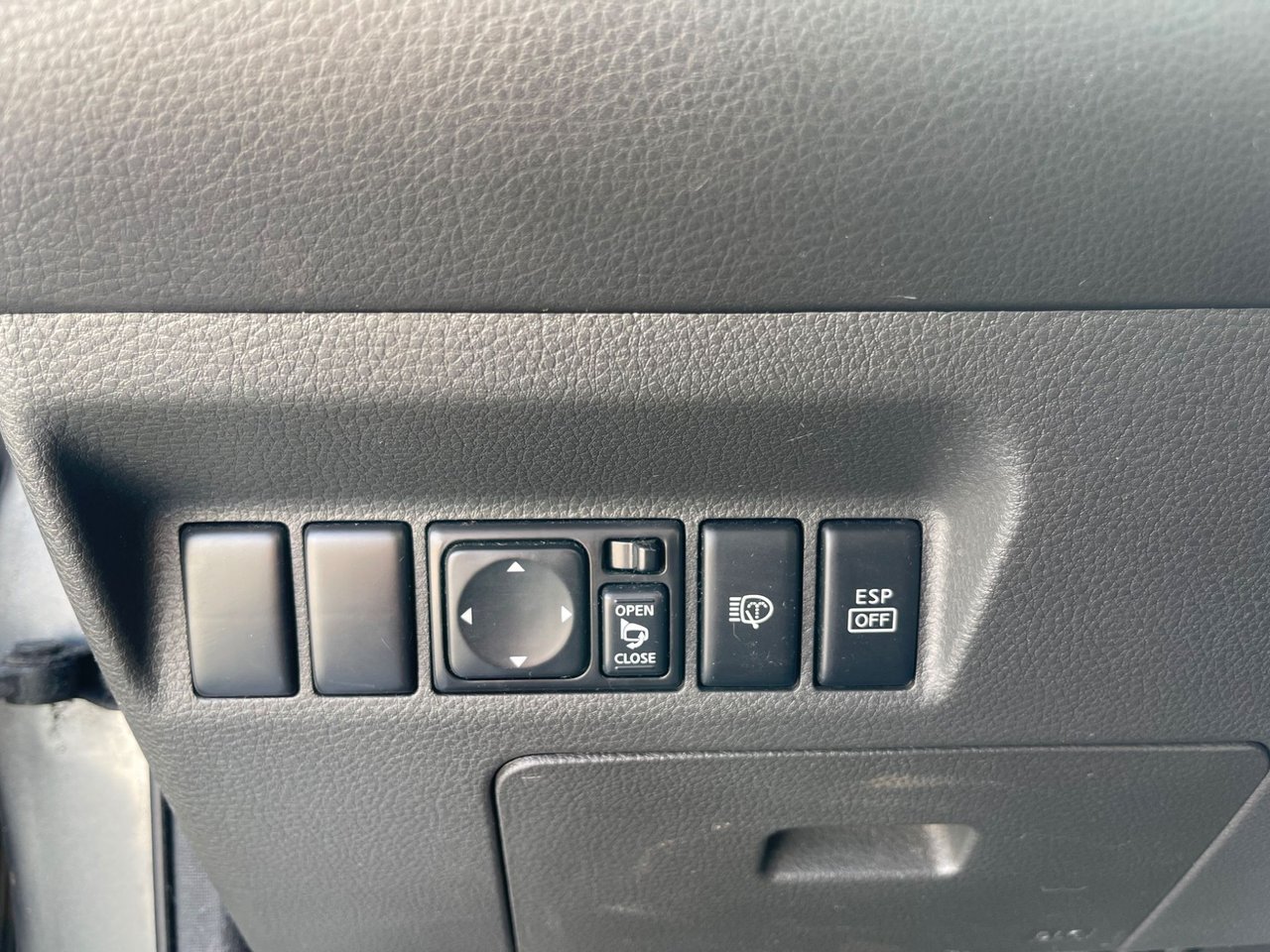 Nissan X-Trail 2.5 4x4 Automatic, 165hp, 2006