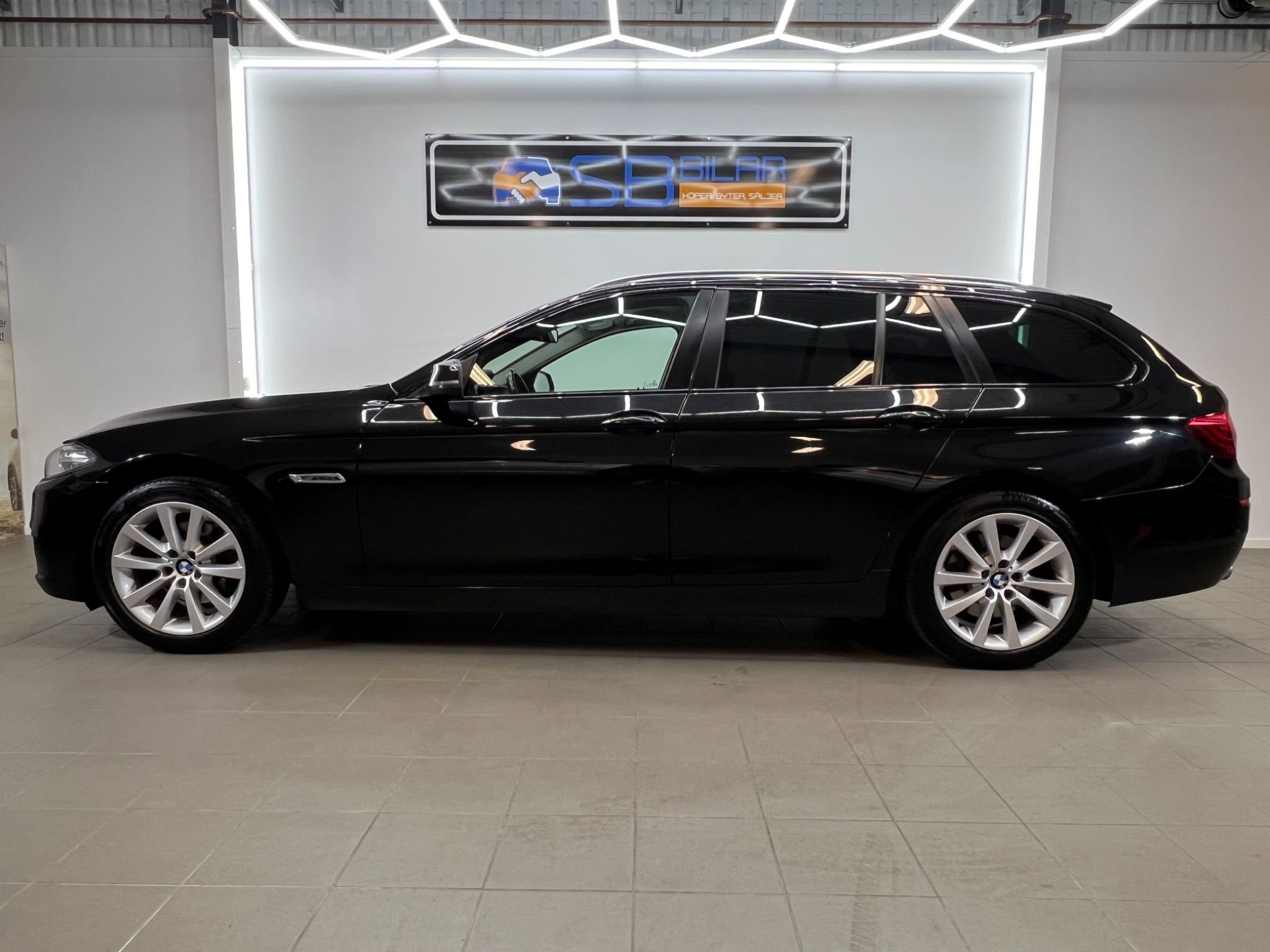 BMW 520d xDrive Touring Steptronic, 190hp, 2015