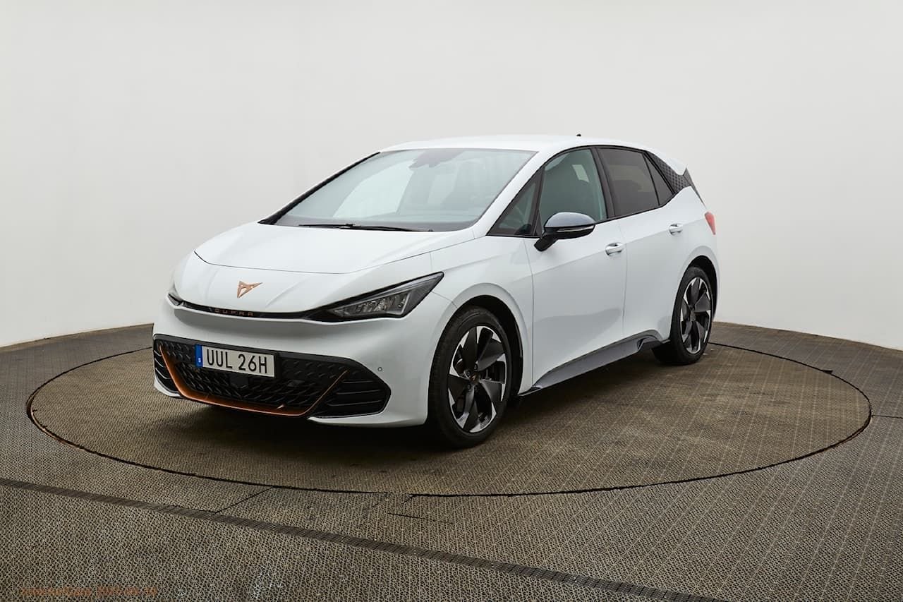 CUPRA Born e-boost 60, 231hp, 2025