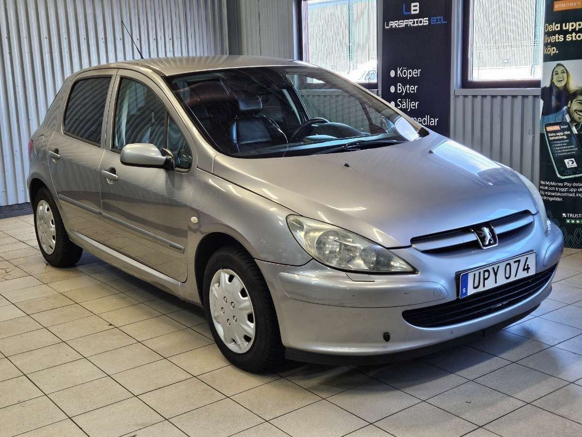 Peugeot 307 5-door 2.0 Manual, 136hp, 2004