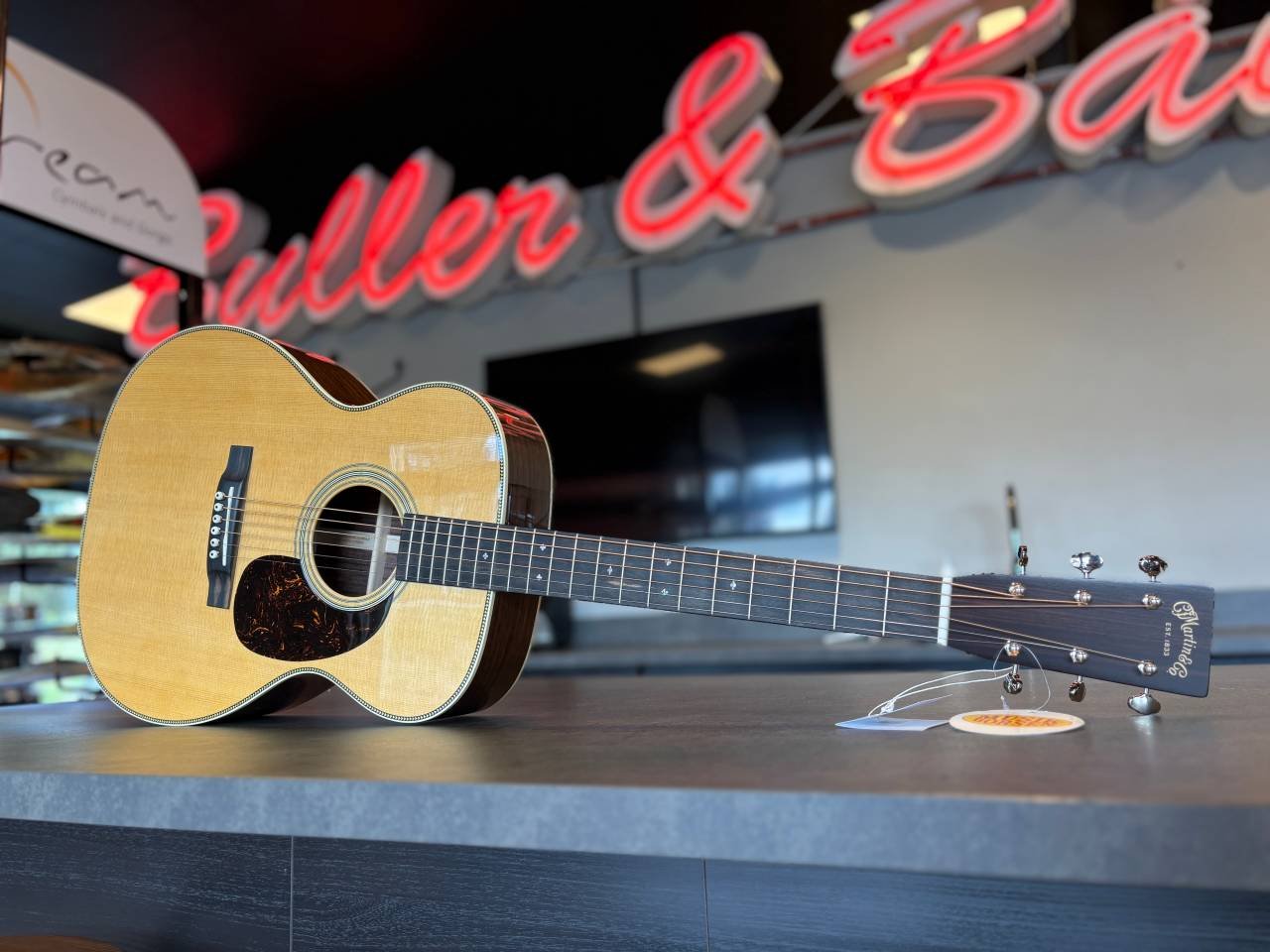 Martin 000-28 (2025)