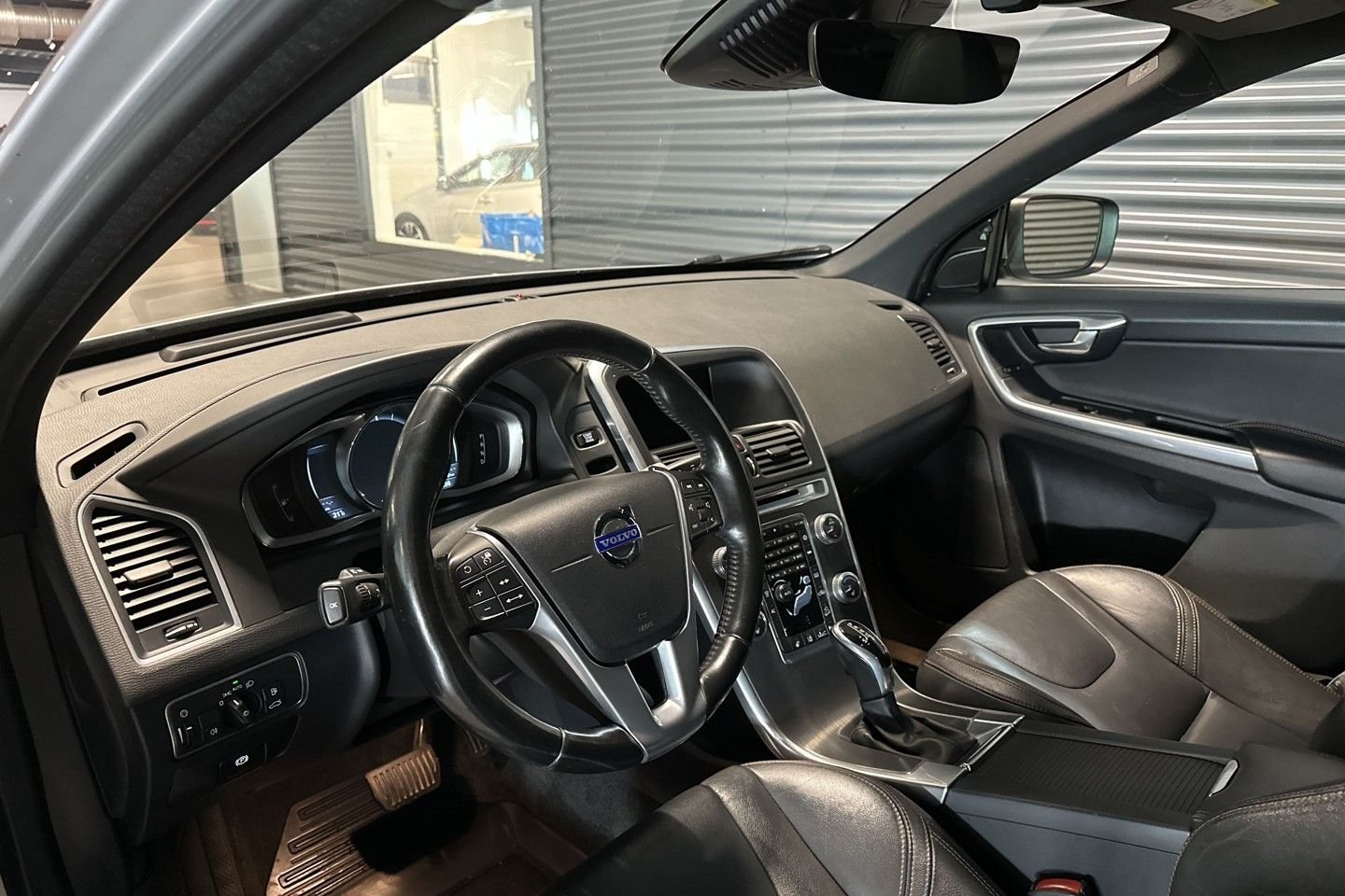 Volvo XC60 D5 AWD Geartronic, 215hp, 2015