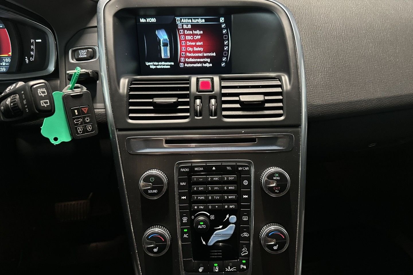 Volvo XC60 D5 AWD Geartronic, 215hp, 2015