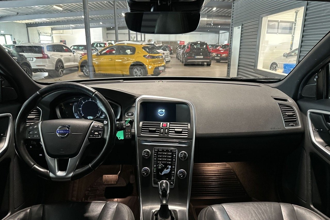 Volvo XC60 D5 AWD Geartronic, 215hp, 2015