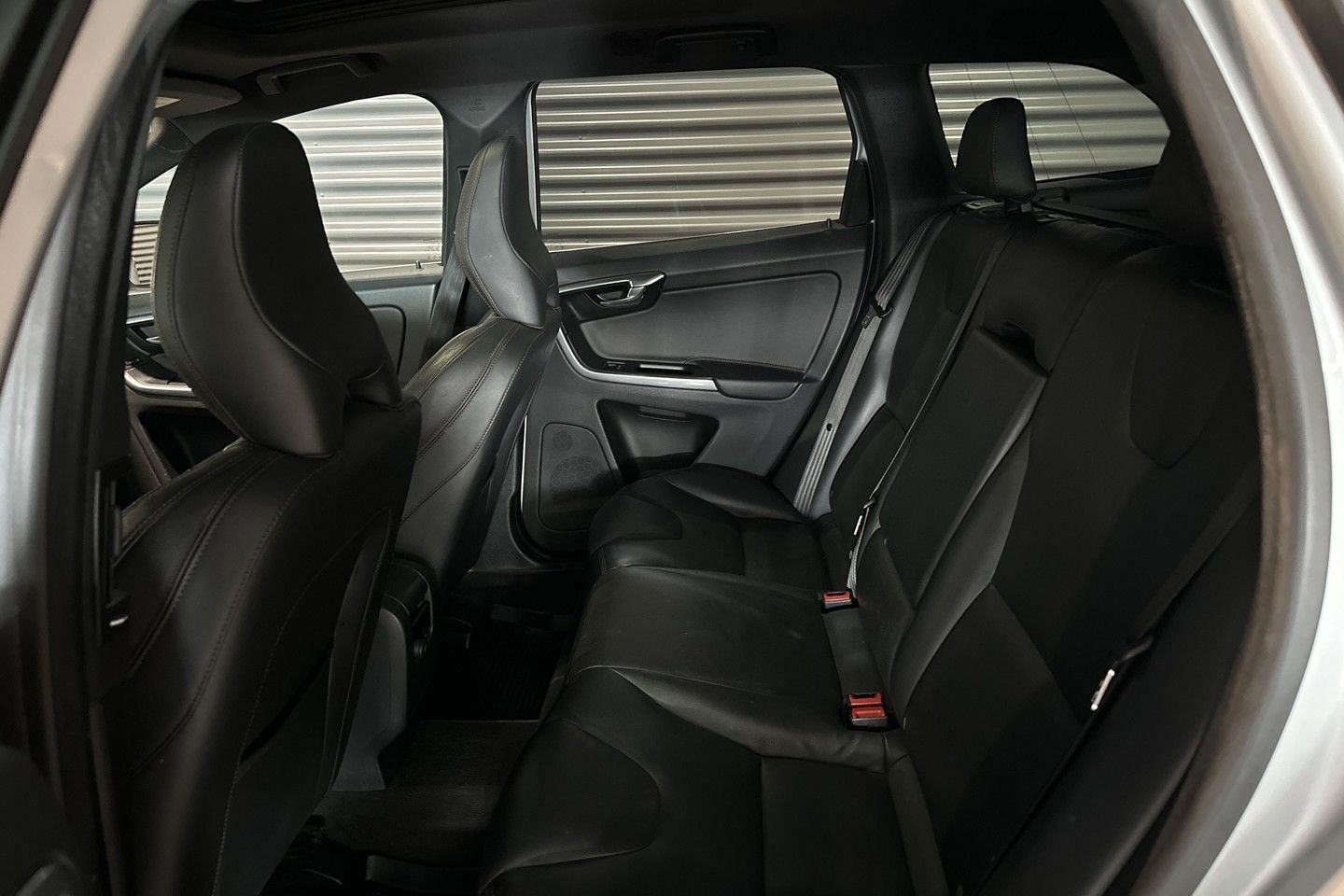 Volvo XC60 D5 AWD Geartronic, 215hp, 2015