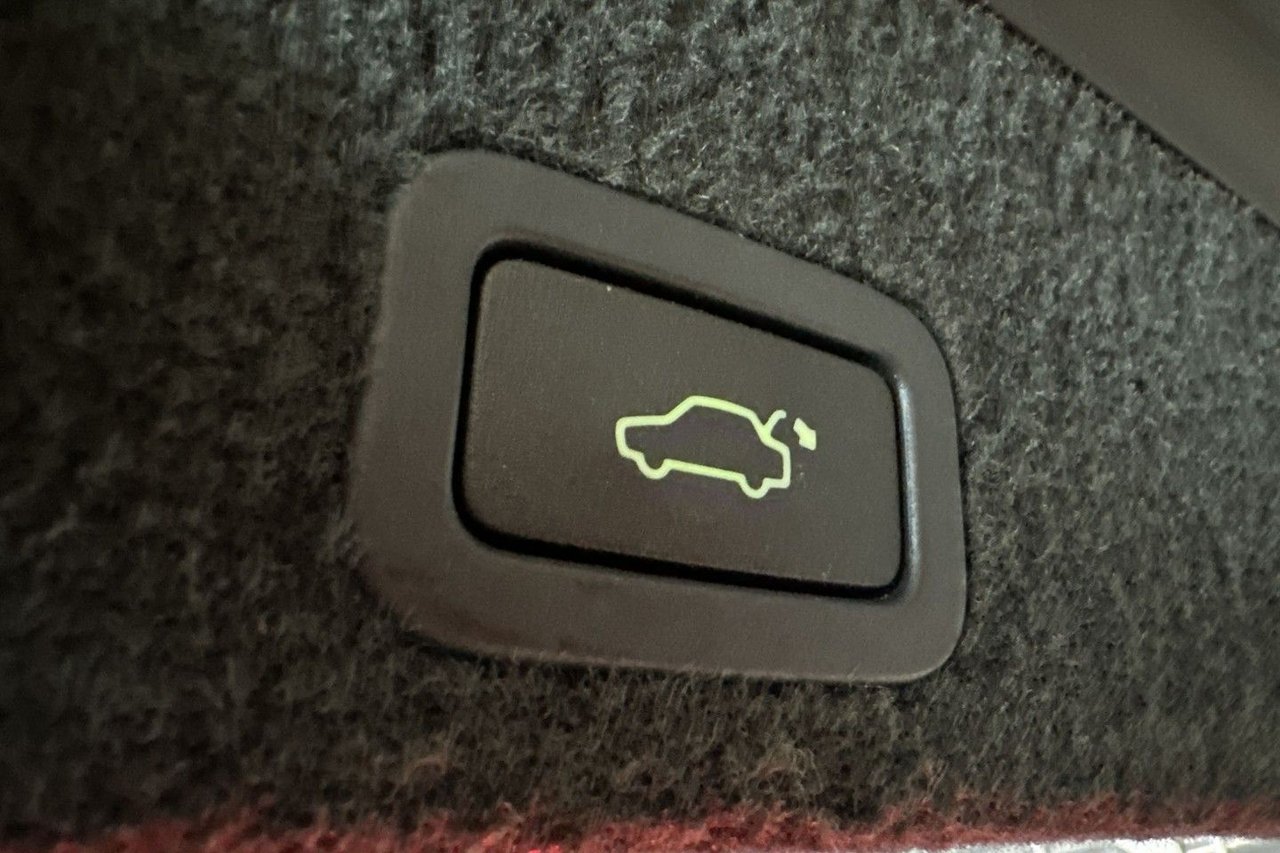 Volvo XC60 D5 AWD Geartronic, 215hp, 2015