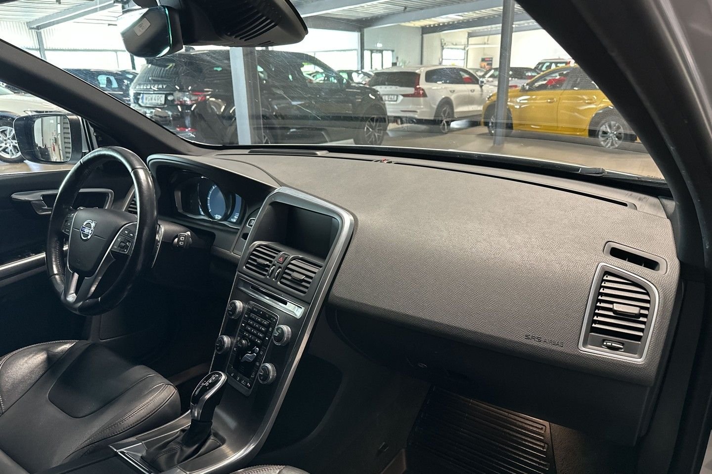 Volvo XC60 D5 AWD Geartronic, 215hp, 2015
