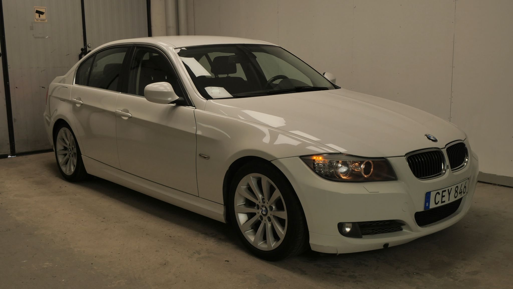 BMW 325i Sedan Manuell, 6-trinn, 218ps, 2010