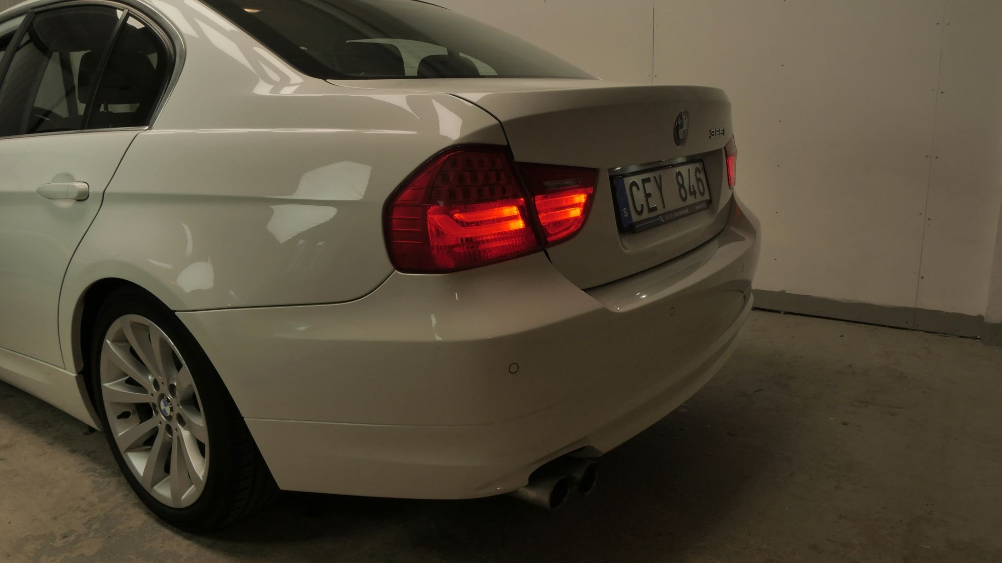 BMW 325i Sedan Manuell, 6-trinn, 218ps, 2010