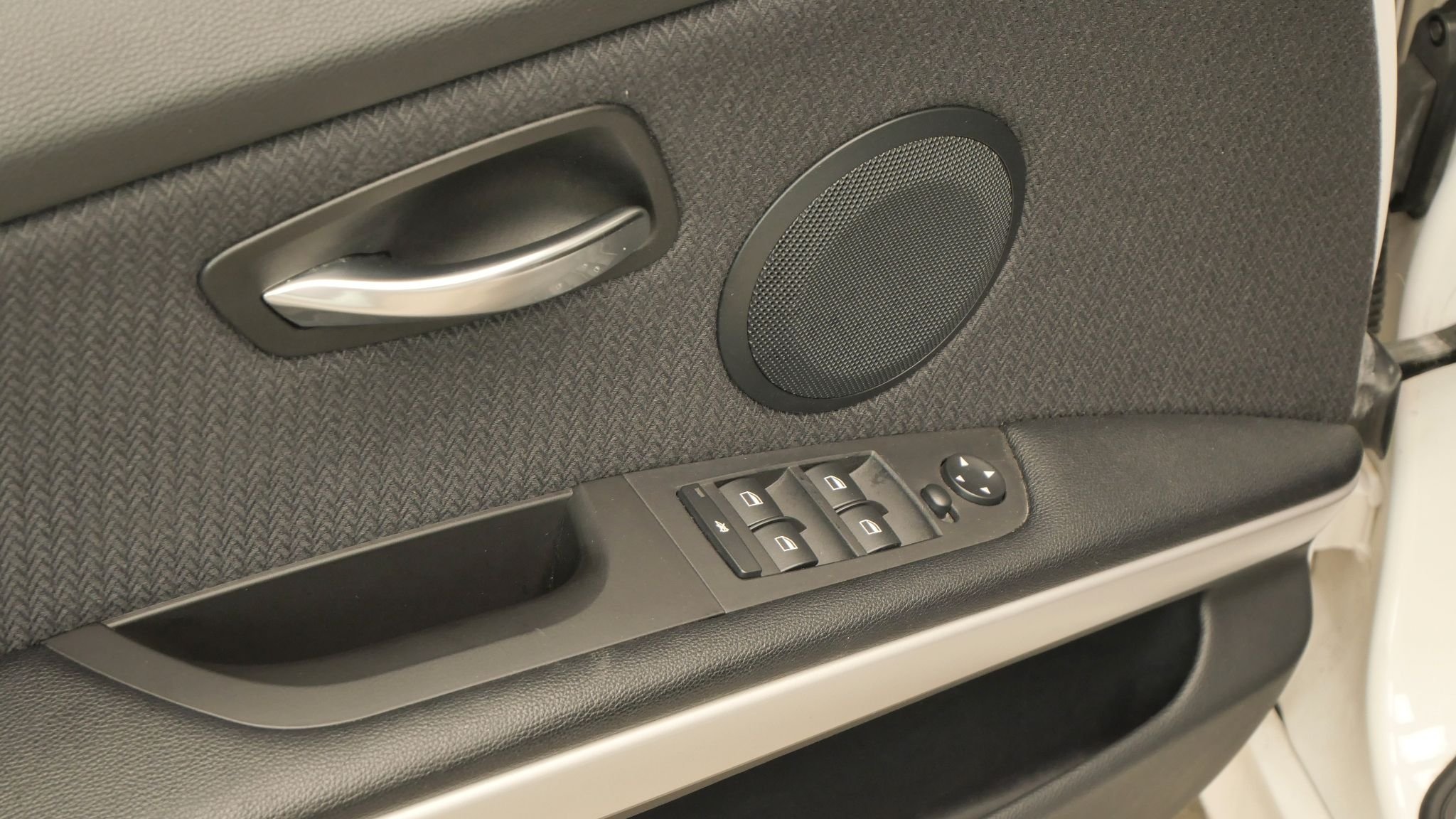 BMW 325i Sedan Manuell, 6-trinn, 218ps, 2010