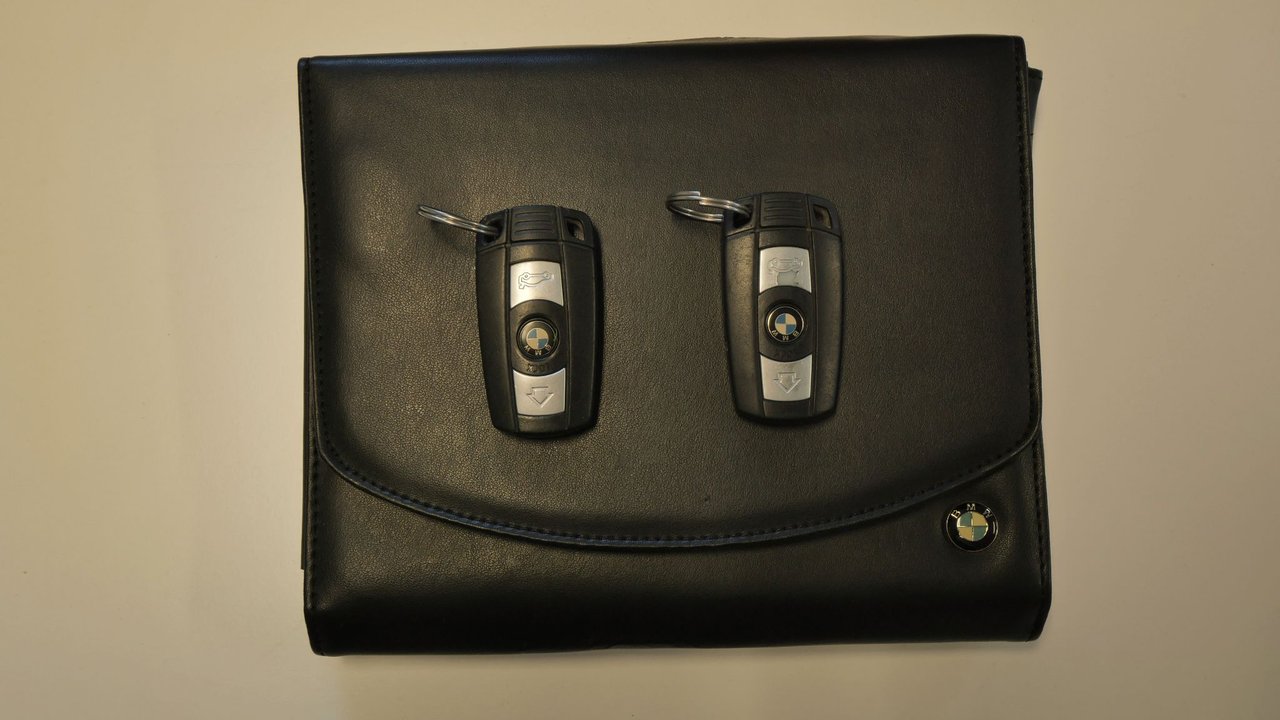 BMW 325i Sedan Manuell, 6-trinn, 218ps, 2010