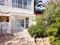 Strandnära lägenhet i sportområde, Villajoyosa. V486