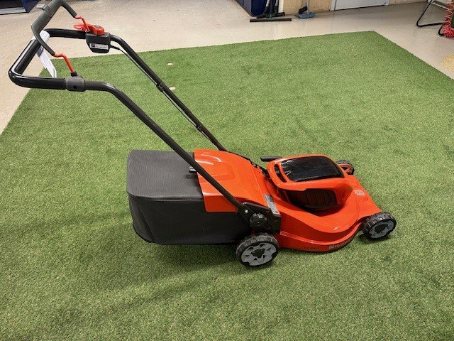 Husqvarna LC 247i Batteri-grä...
